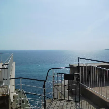 Piccolo Bilocale Capo Nero Apartment Ospedaletti